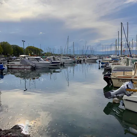 Avec Jardin A Cote Du Port Кемпинг *